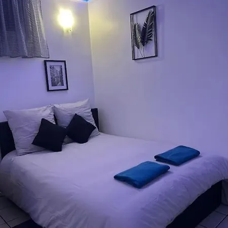17eme Apartment